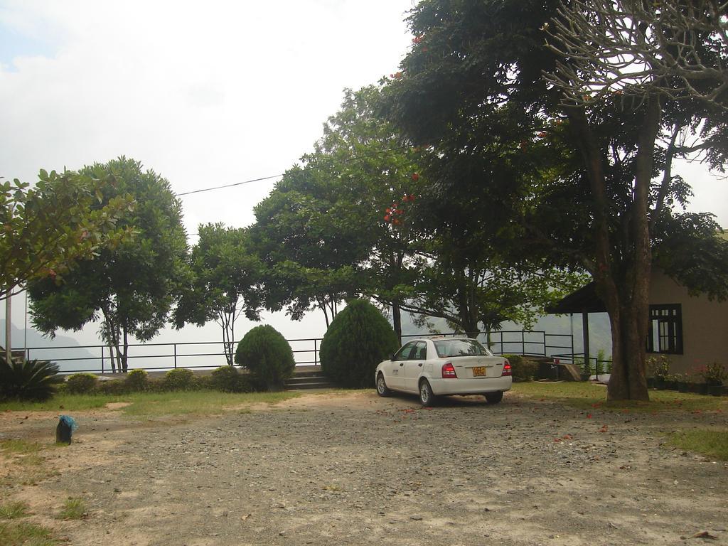 Ambiente Hotel Ella Exterior photo